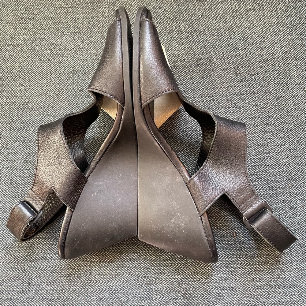 Arche Small Wedge Two Tone Sandal - Picture 6 of 9